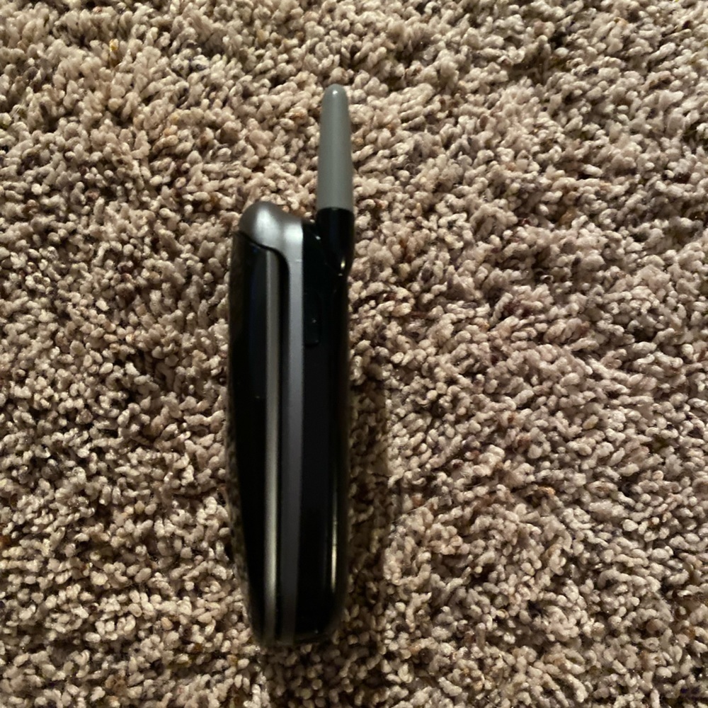 LG VX3400 Clamshell Flip Phone Cell Phone + Charger Vintage Retro Y2K - Picture 4 of 17